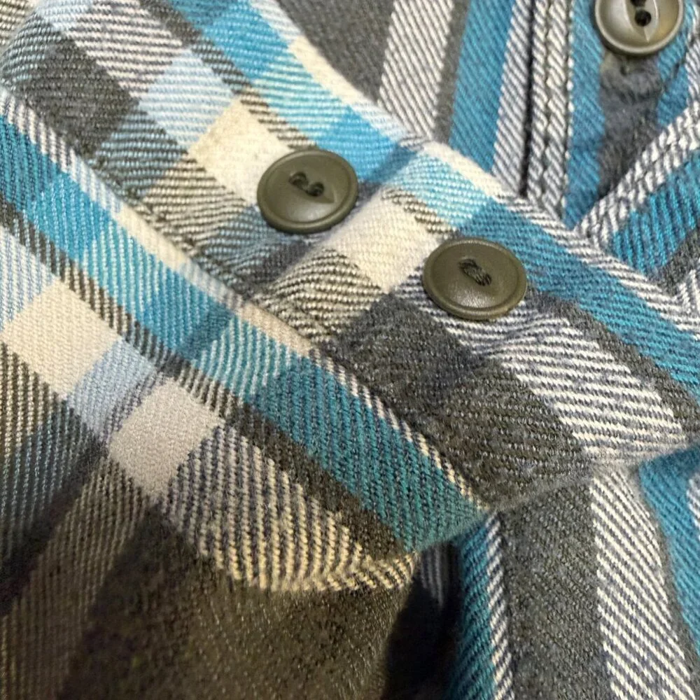 The North Face Men’s M Plaid Button-Down Shirt Gray/Teal‎ EUC